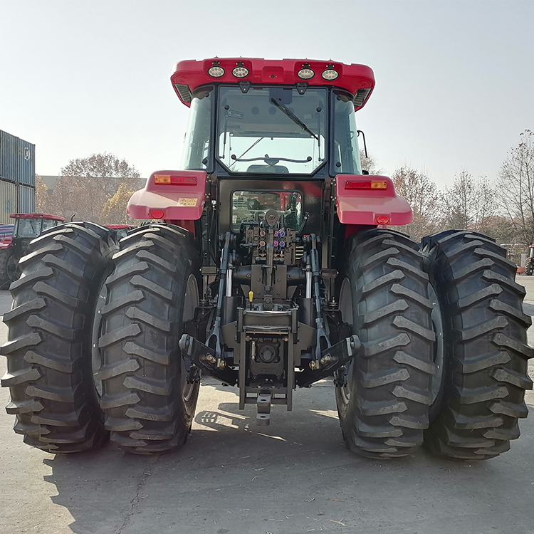 YTO LX2204 Farm Tractor